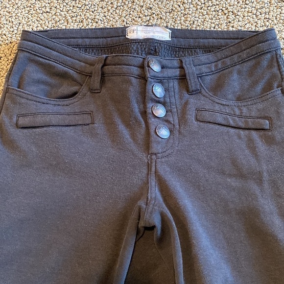 Free People Button Fly Skinny Pants Women’s Size 25 w/ Ankle Zippers - Picture 5 of 8